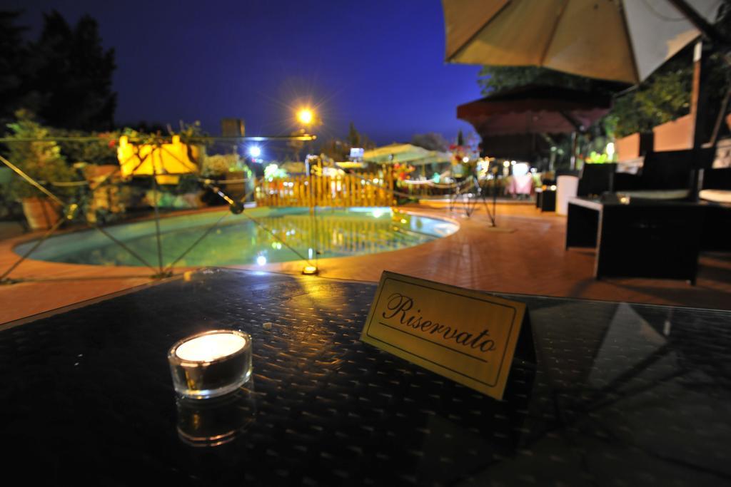 Solofra Palace Hotel & Resort Exterior foto